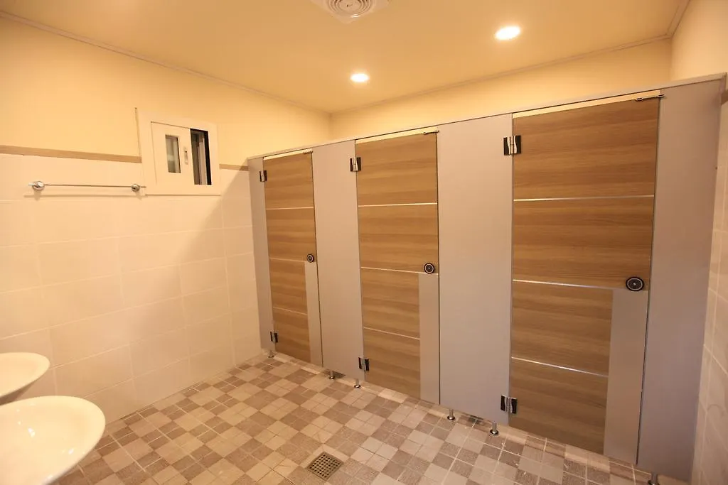 Ecohill Glamping Jeju Hotel