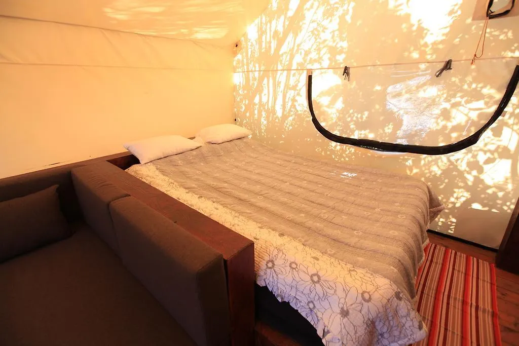 Ecohill Glamping Jeju Hotel 2*,